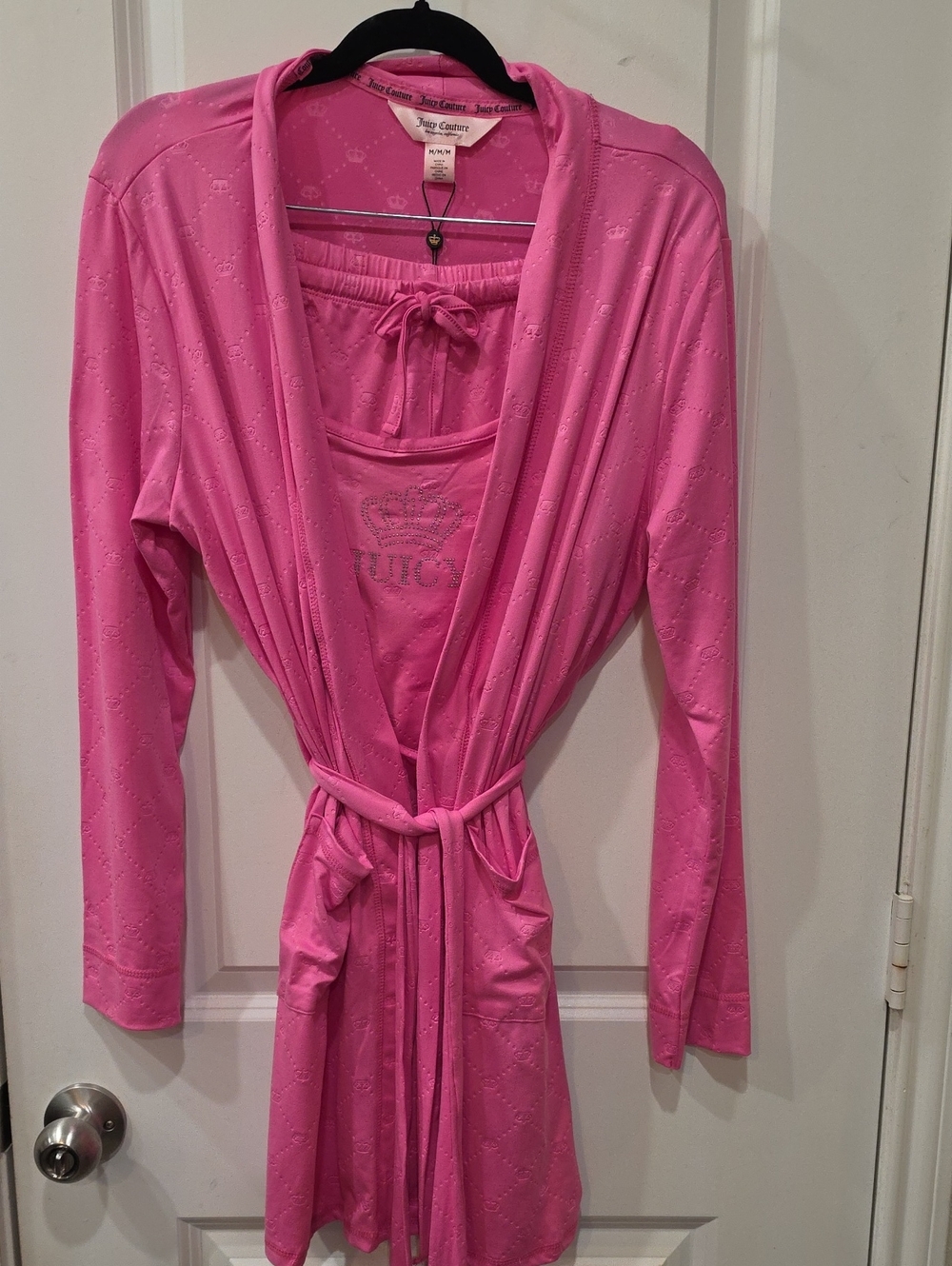 Juicy Couture 3-PC Born To Be Glamorous Robe, Cami ,& Short PJ Set - Picture 11 of 11